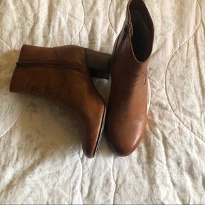 Frye ankle boot